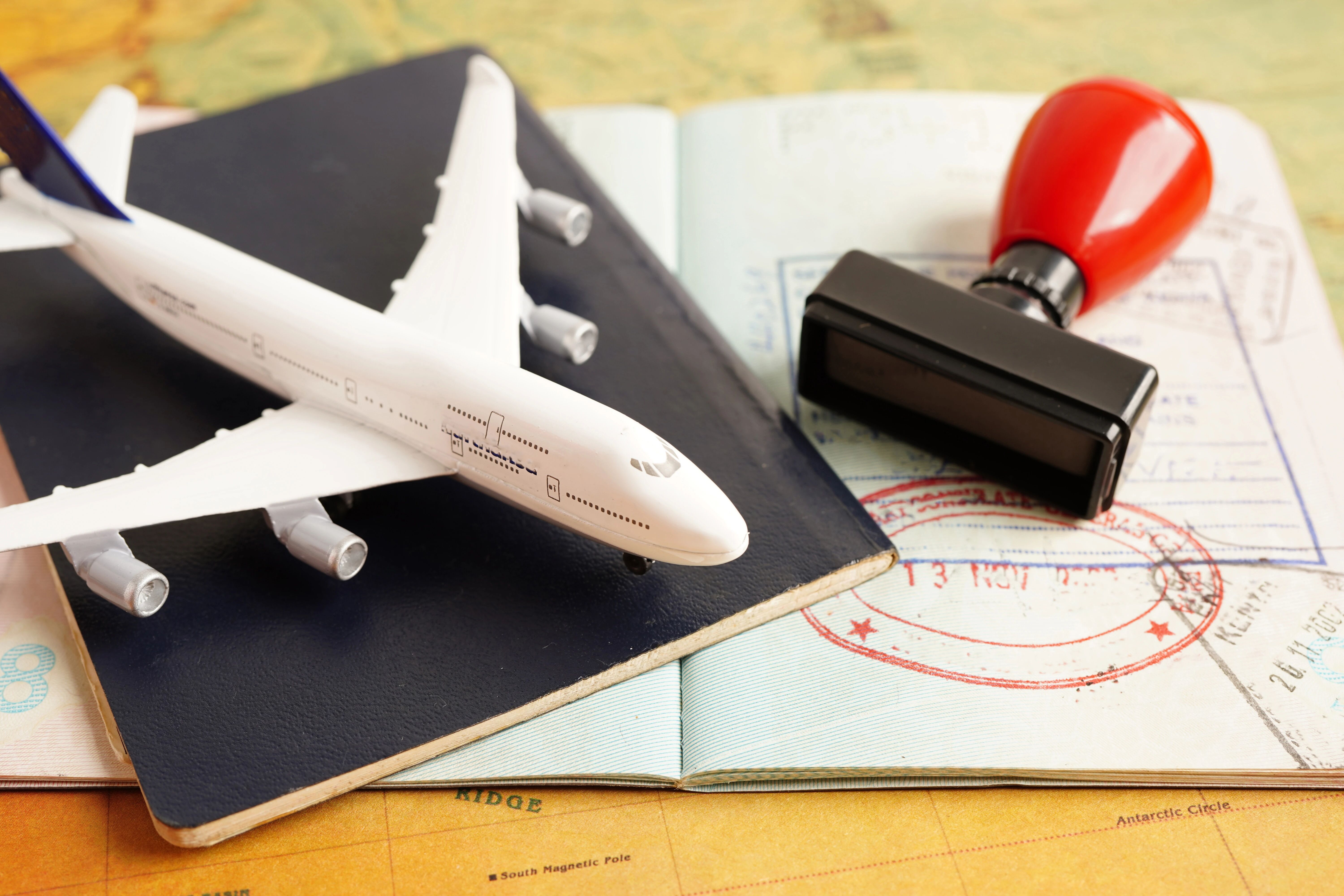 突发！美国多个大城市机场或禁